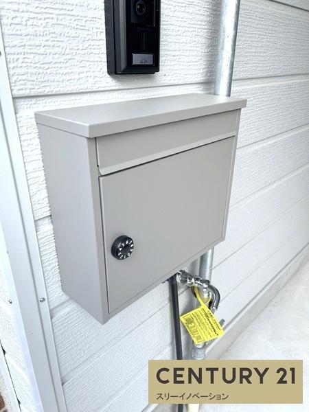 南恩加島３丁目貸家（連棟端）