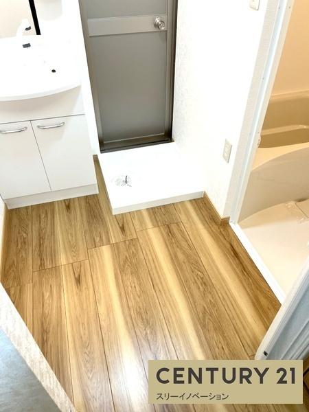 南恩加島３丁目貸家（連棟端）