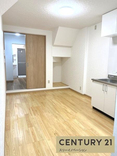 南恩加島３丁目貸家（連棟端）