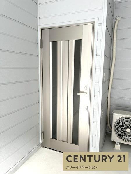 南恩加島３丁目貸家（連棟端）