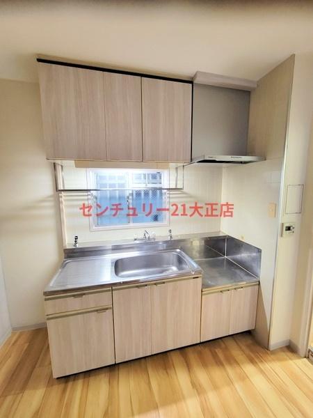 スリースター泉尾