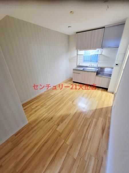 スリースター泉尾