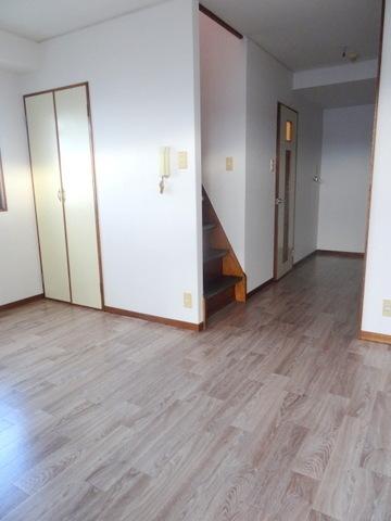 コーポエスワイ