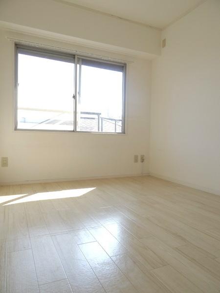 松栄大正ハイツ