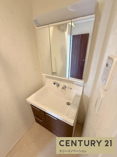 南恩加島6丁目貸家