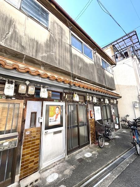 大阪市大正区三軒家西２丁目のテラスハウス