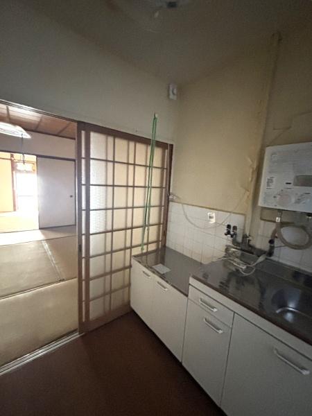 大阪市大正区三軒家西２丁目のテラスハウス