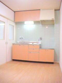 ハイツ　イーストテン