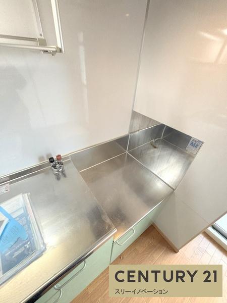 スリースター鶴町