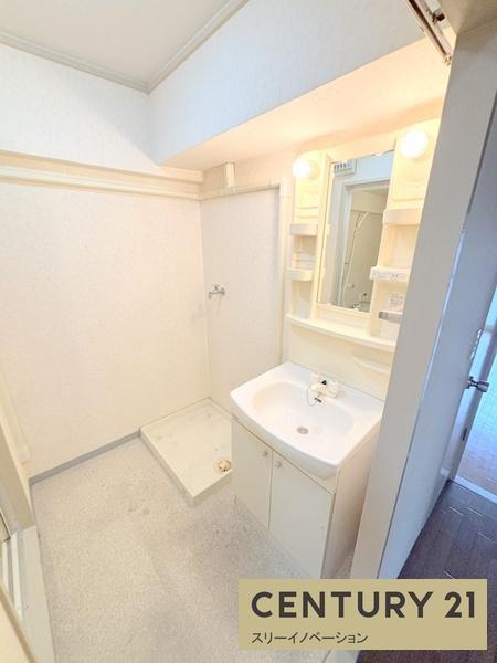 スリースター鶴町