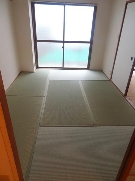 プレアール三軒家東