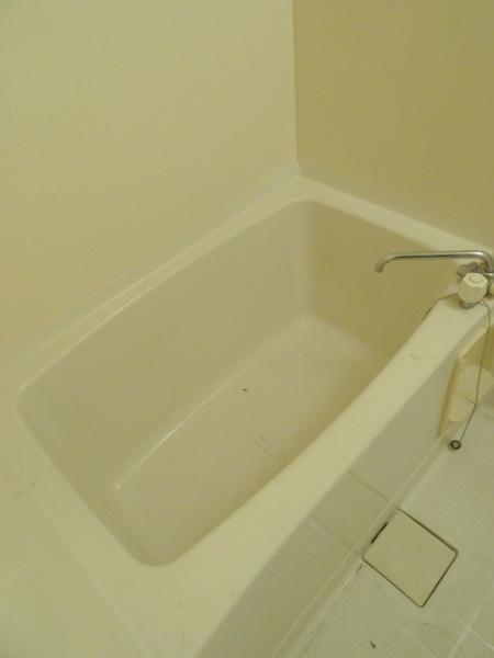 プレアール三軒家東