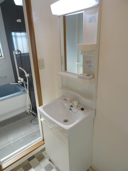 南恩加島6丁目貸家