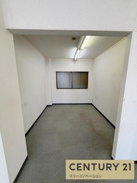 三軒家西小島ビル