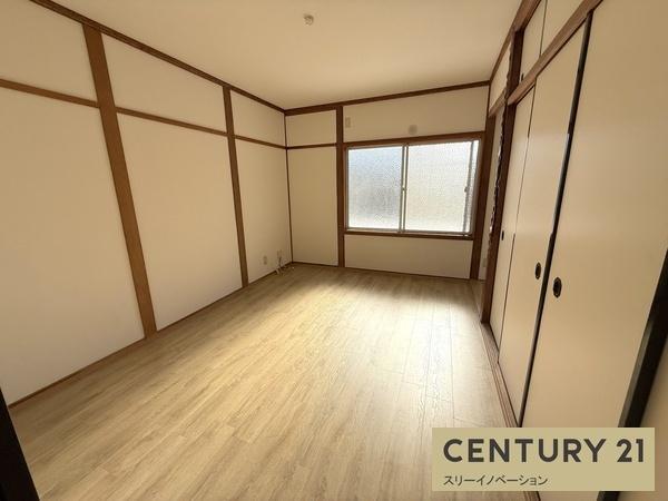 三軒家西2丁目連棟住居