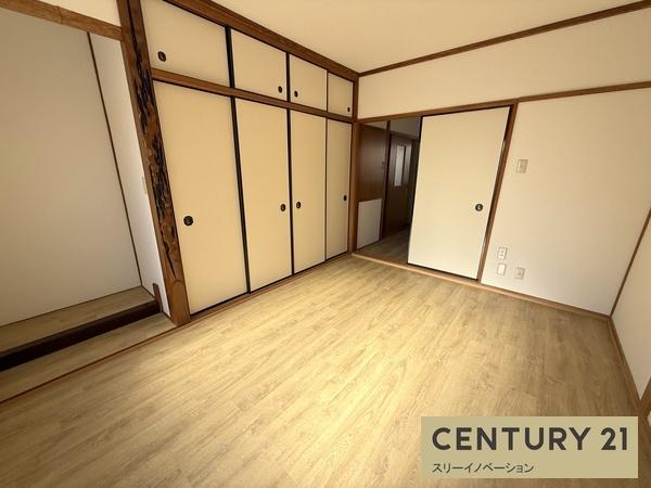 三軒家西2丁目連棟住居