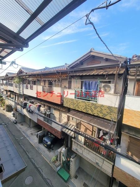 小林西２丁目車庫付きテラス