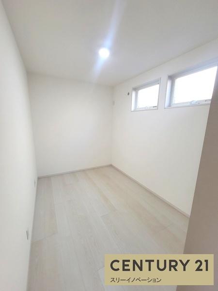 港晴４丁目戸建
