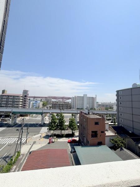 ボンジュール築港
