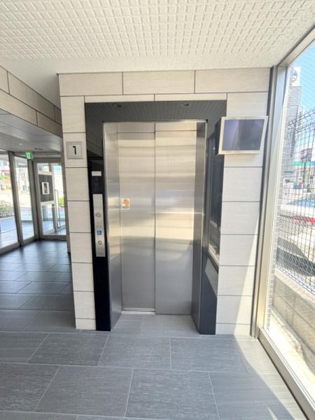 ボンジュール築港