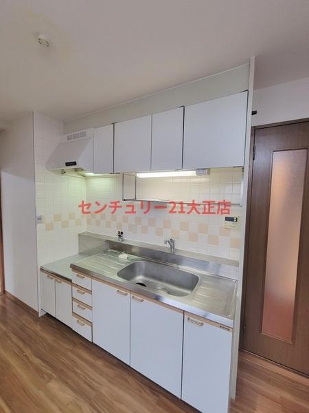 大阪市港区市岡元町３丁目のマンション