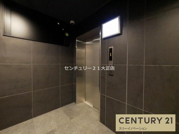 フォーリアライズ弁天町クロス
