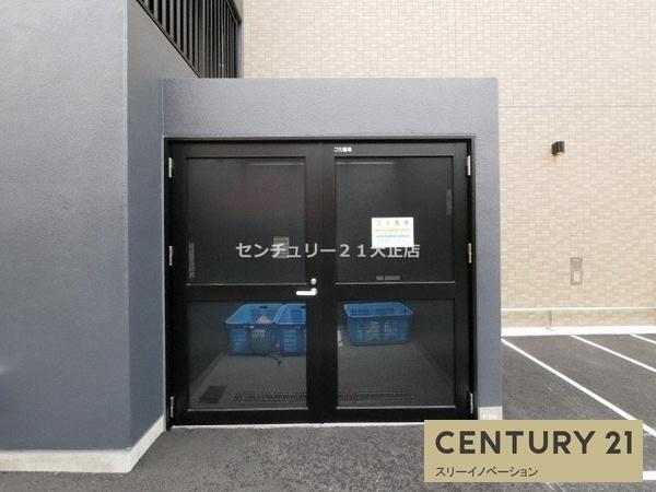 フォーリアライズ弁天町クロス