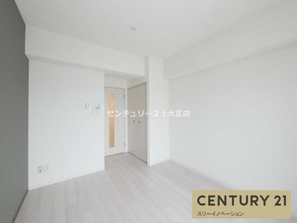フォーリアライズ弁天町クロス