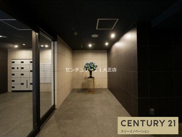 フォーリアライズ弁天町クロス