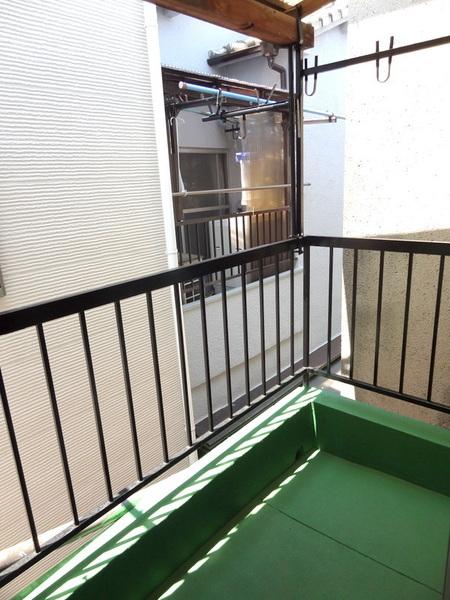 鶴町１丁目貸家