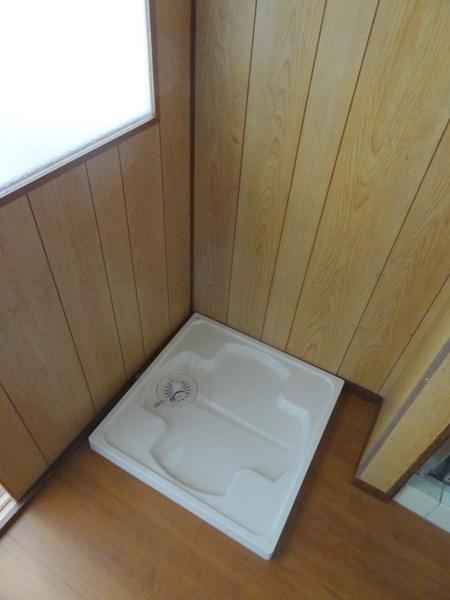 南恩加島２丁目貸家