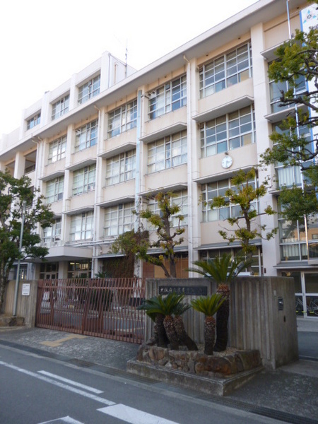 エスリード大阪エヴォルツ(大阪府立泉尾高校)