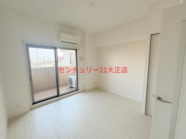 セオリー大阪ベイステージ