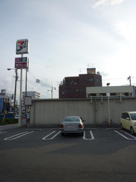 ジェイグラン千島（旧滝ハイツ千島）(セブンイレブン大阪泉尾4丁目店)