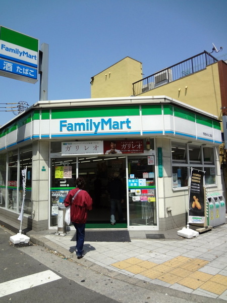 クローバー・レジデンス弁天町(ファミリーマート市岡みなと通店)