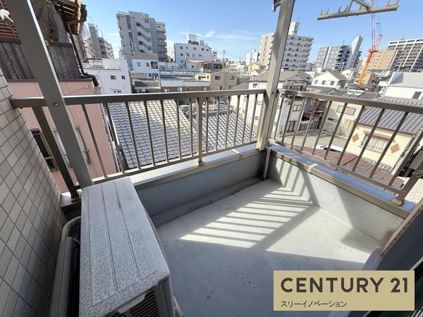 アバンス南市岡
