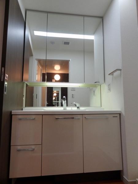 CubicCourt