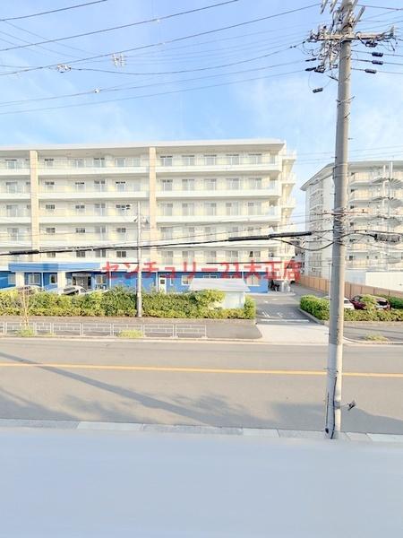 鶴町3丁目貸家