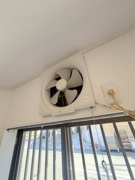 鶴町3丁目倉庫兼ガレージ