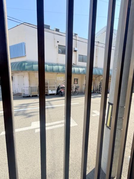 鶴町3丁目倉庫兼ガレージ
