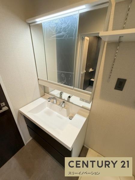 三軒家西2丁目　貸戸建