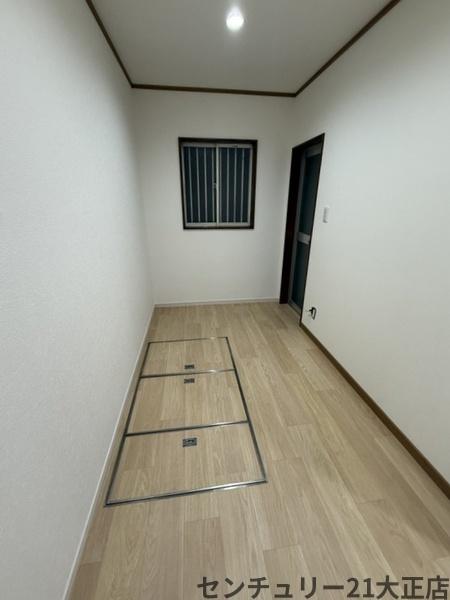 鶴町1丁目貸家