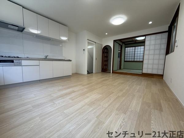 鶴町1丁目貸家