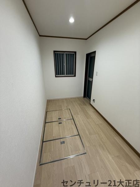 鶴町1丁目貸家