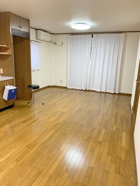 三軒家東4丁目貸家