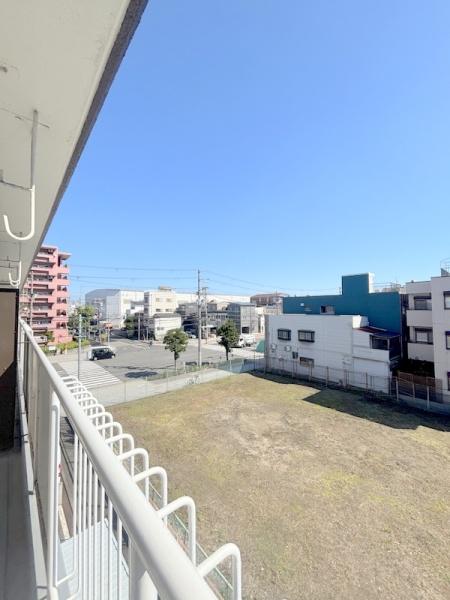 スリースター鶴町