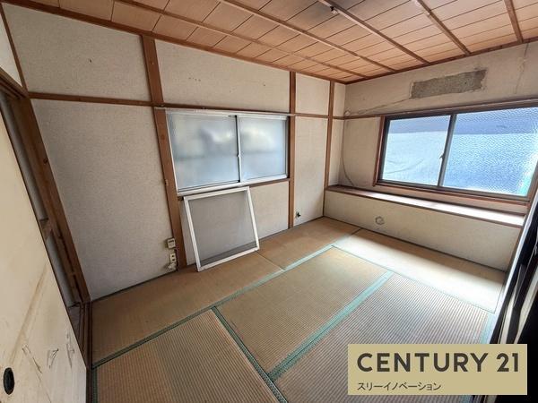 鶴町1丁目貸家