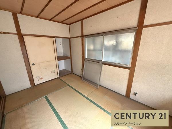 鶴町1丁目貸家