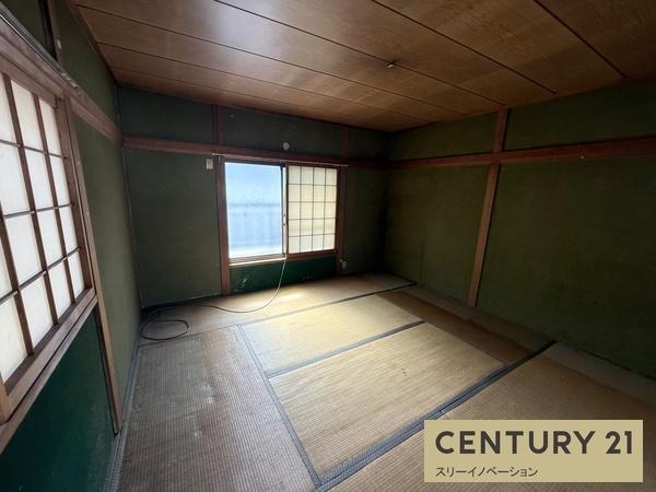 鶴町1丁目貸家