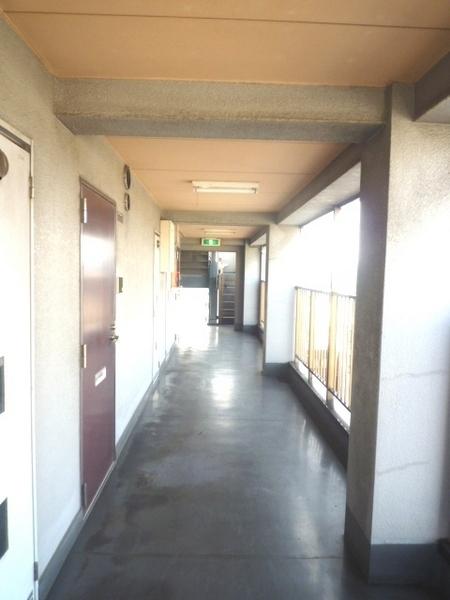 平和マンション